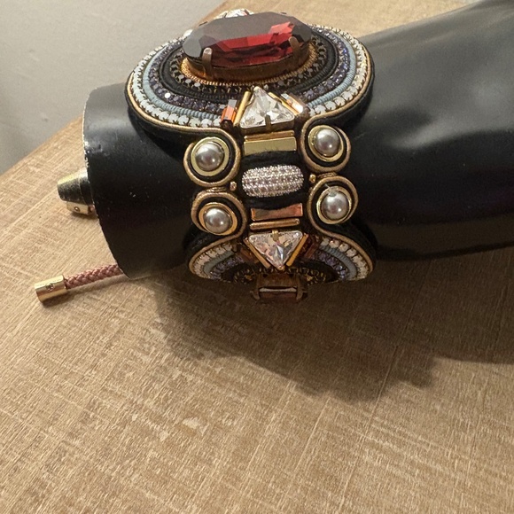 IZABELA FELINSKI BURGUNDY STONE  BRACELET - Picture 2 of 11